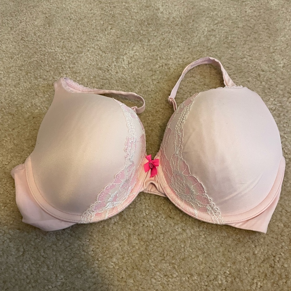 Victoria’s Secret body by Victoria padded perfect coverage bra
